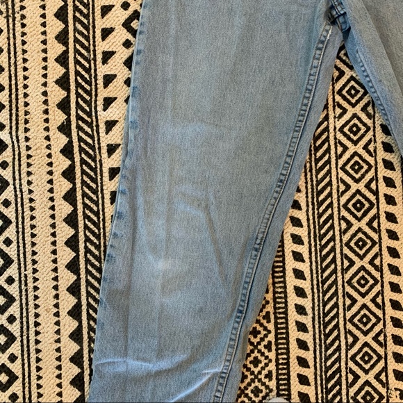 VINTAGE Levi’s Silver Tag Mom Jeans - Picture 2 of 5